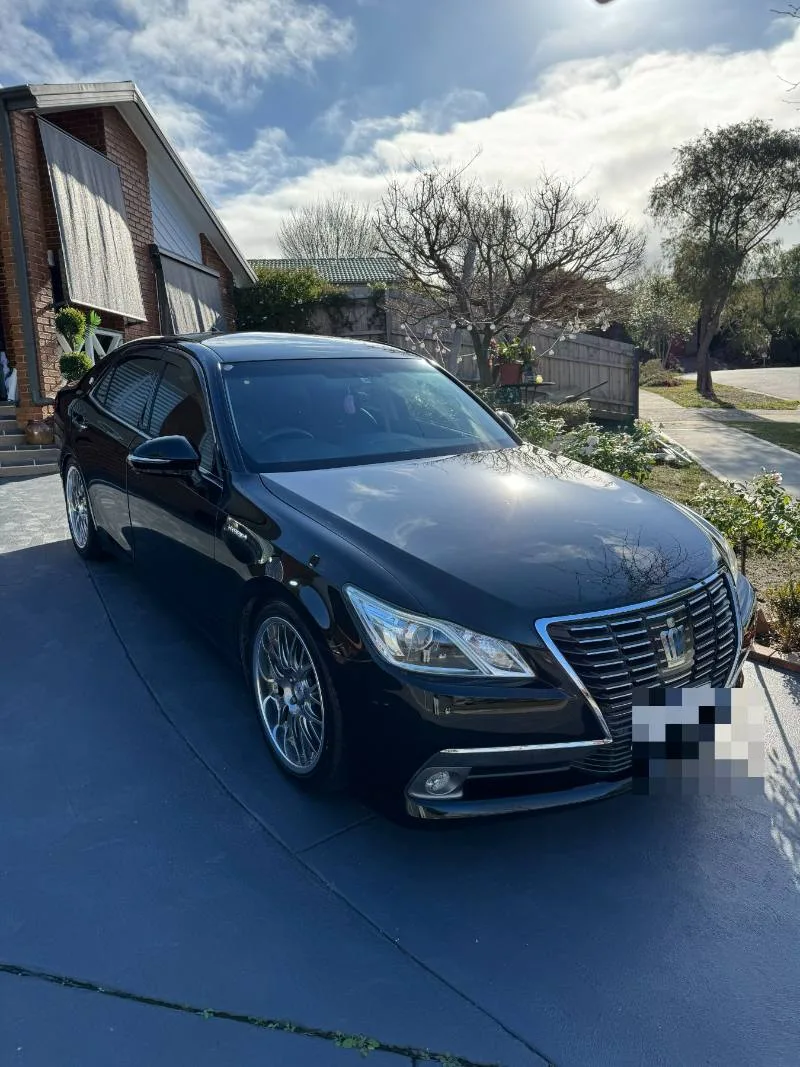 Toyota Crown correction and coating